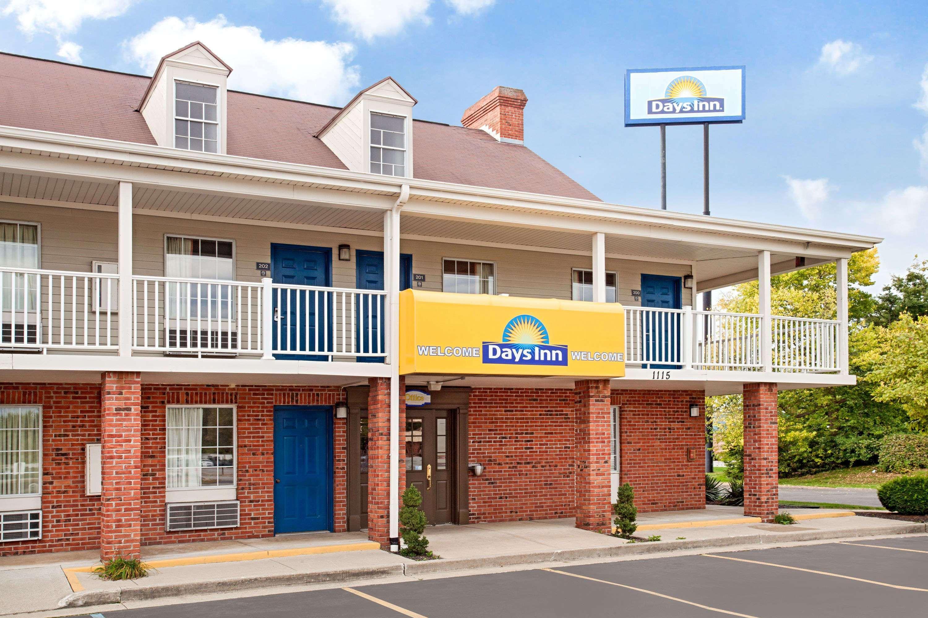 Days Inn By Wyndham Auburn Exterior photo
